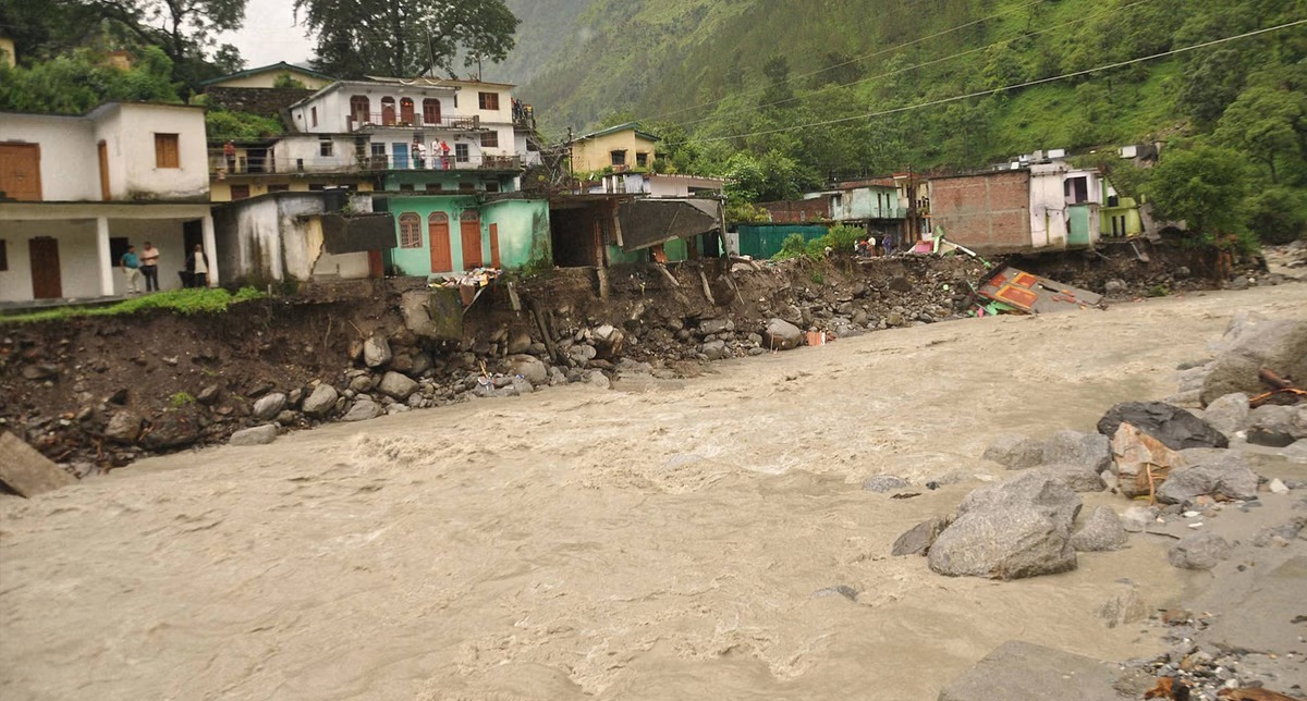 Troubled by rain and landslides, terrible form of nature in Uttarakhand