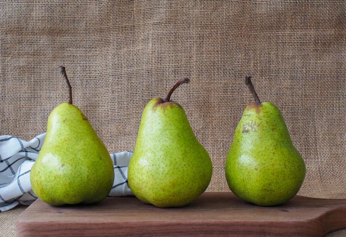 Keep your skin glowing with pears