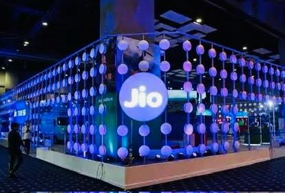 Reliance Industries Q4 results: Net profit jump 2.4%, revenue rises 10%, declares dividend of ₹5.5/share